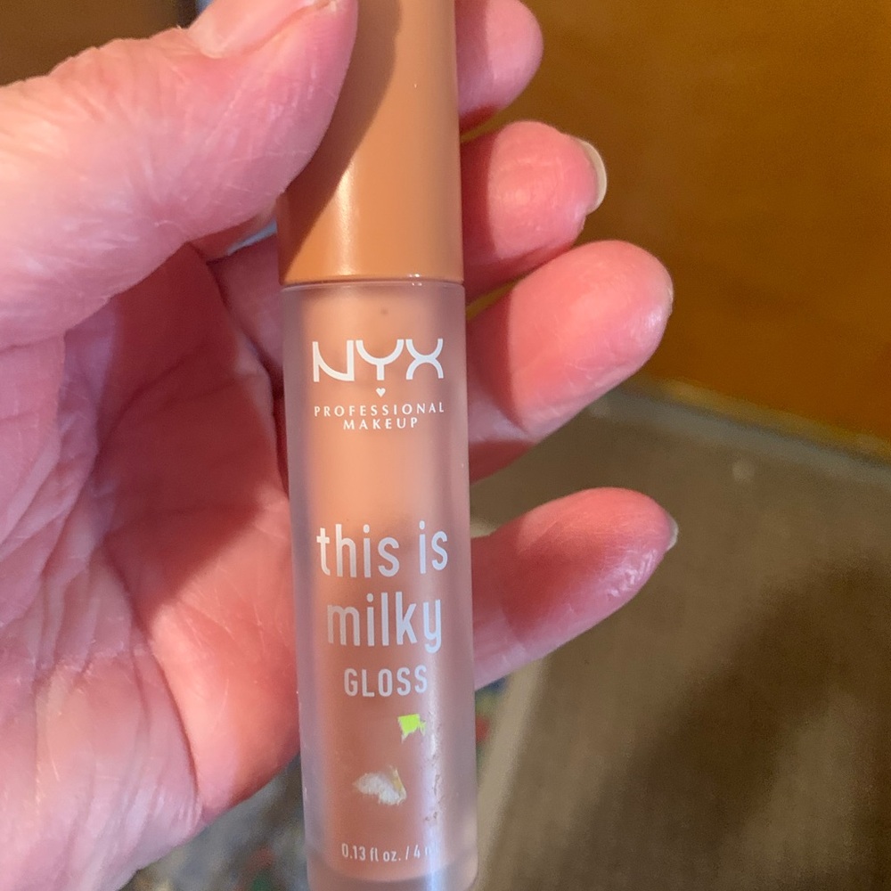 NYX This Is Milky Gloss Lip Gloss - Nude Brown